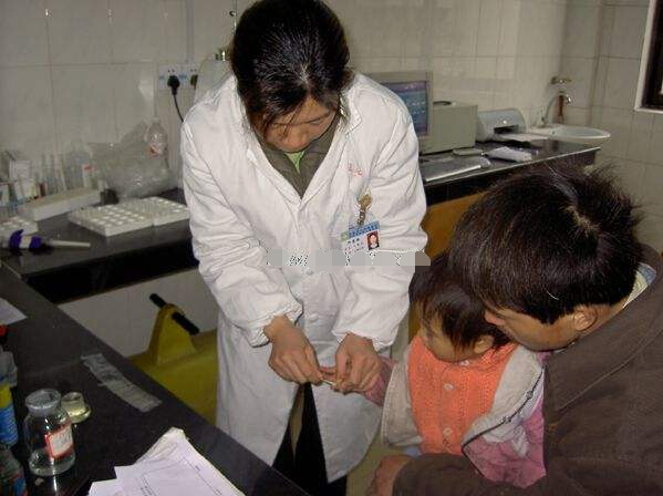 血鉛檢測儀檢查血鉛需要空腹嗎？